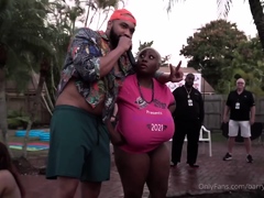 Barrys Boobs