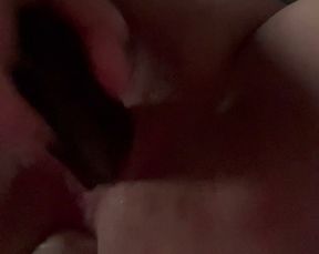 Dildo in Pussy und Arsch