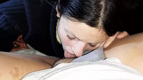 My shy heterosexual girlfriend does cunnilingus for the first time