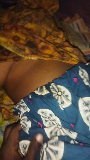 Desi girl showing big ass