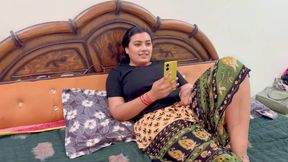 Bade ke jane ke baad chote ne bhabi ko akela dekh uthya mauke ka fayeda