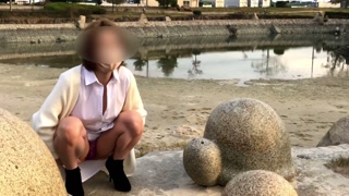 『素人個人撮影』巨乳熟女にピタッと白シャツで/ノーブラ散歩＆露出オナニー潮吹き//流出/晒し/視姦♡　japanese/hentai/asian/milf/mom/big tits/日本人/塾女/人妻