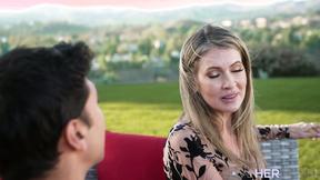 ”Blondie MILF Gigi Dior Banged Outdoor By Foot Fetish Guy”