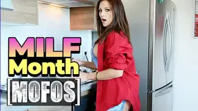 David Flores Wakes Up And Finds Mandy Flores Bending Over For Some Morning Anal Sex - Hot