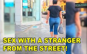 Street Girl, I Don't Have Enough to Pay Her Debt and I Ended up Fucking a Strange Man Until He Makes Him Cum