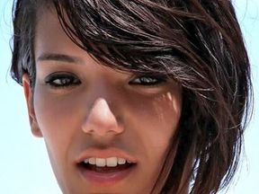 Super cute brunette Scarlett, does it for money