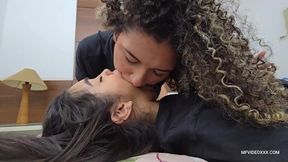 Challenge Kisses: Deep Kiss
