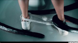 Real Life Hentaied - Facehugger - Stefany Kyler fucked and filled with cum in toilet