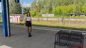 Acquaintance at the train station leads to a hot fuck