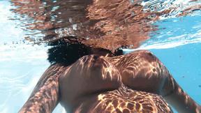 ”Very horny big ass & big boobs Latin Yorgelis in the pool”