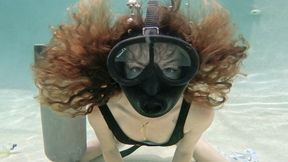 Underwater Giggle Swap with Nathalia 1080p