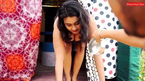 Dudwala fucks Beautiful Bhabhi! Village Bhabhi Sex