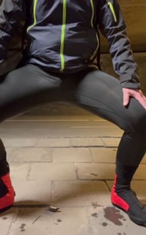 Piss accident while workout part 2