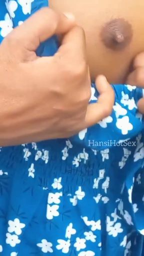 Sri Lankan Hot Outdoor Sex - Teen Couple - Risky   Clip 1