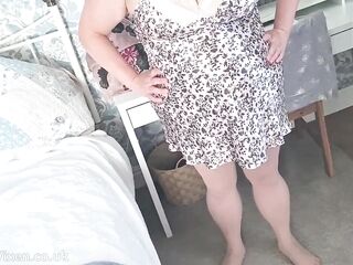 Plain White Mom Pants and Large Jiggling Tits