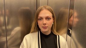 I Met a Former Classmate in the Elevator and She Jumped on My Dick