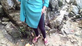 Wife Outdoor Pissing And Fucked By Stranger In Wood