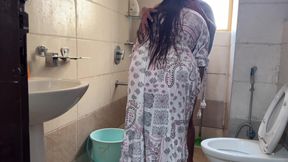 stepson saw MILF Saara naked after shower and couldn't hold his cock away from her wet cunt