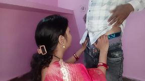 Bhabhi in Red Saree