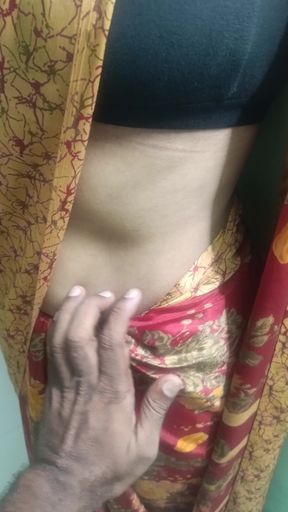 chennai college teacher saree sanding romance in guest house   Clip 1