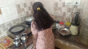 Housewife kitchen hot romance