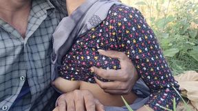 Hindi Mai Sister-in-law Went to the Farm to Take Fodder and Brother-in-law Pressed Sister-in-law's Boobs