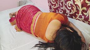 hot bhabhi ko leta dekh saree utar kar choda