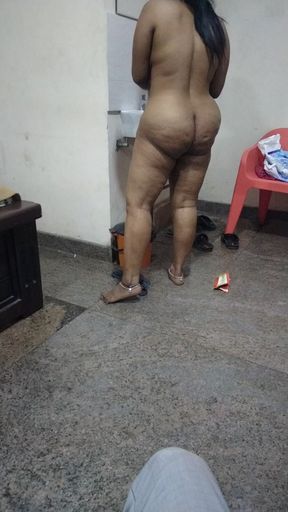 Nude Party