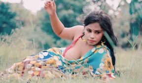 sreetama big boobs bouncing saree blouse