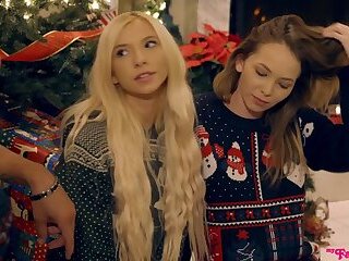 Kenzie R And Angel S Horny Stepsisters Sneaky Christmas Sex - Susanne Brend