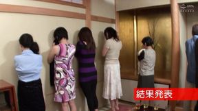 M603G04 10 middle -aged and older men and women gathered to find a partner in old age!