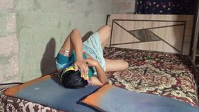 Bhabhi ko raat me jor se chudhai in house Hindi audio.