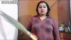 Desi Indian maid seduced when there was no wife at home Indian desi sex video