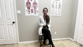 Real brunette Tre's huge pout-job in a 3some