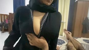 Arabic Pakistani Bigboobs Girl Pressed by Alone