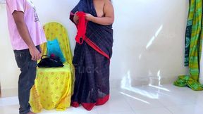 Without Blouse Saree Wearing Gujarati Desi Stepaunty Fucked by Bra Sells Men