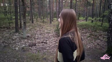 Nymphomaniac in forest deepthroats stranger’s big load until his knees buckle