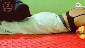 Busty Indian Wife Seducing In White Saree!