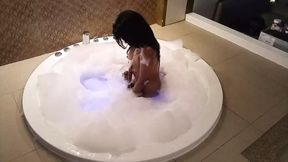 Esta chamita le doy tan rico que ya no aguanta sus piernas y se desploma  enlechadita le encanta que se la Heche dentro