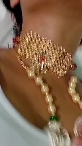 Tamil bhabhi's pussy fucked in white saree   Clip 1