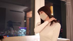 Masked Brunette's Sneaky Street Fuck in Tokyo
