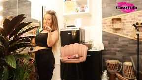 Cassy Filth behind the scenes with Nemo Brown.