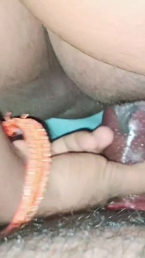Tamil sexy couple Desi Big Boobs wet pussy and Big cock   Clip 1
