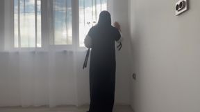 Arab Stepmom Gives JOI With Talk