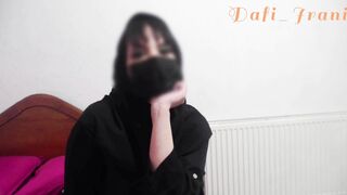منشی فضول بعد از کلی سوال پرسیدن از رئیسش راجب زنش،سعی میکنه رئیسش تحریک کنه و...(مکالمه فارسی)