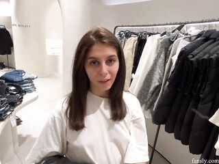 I cheated on my boyfriend in the fitting room
