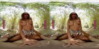 VR Conk Outdoor sex with Amazon Lady Cassie Del Isla Porn