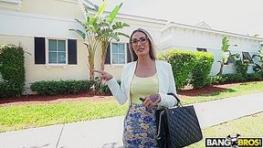 Synnful Hot Milf With Bbc On The Go - Mandy Rhea
