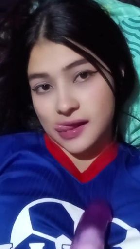 21-YEAR-OLD COLLEGE GIRL MASTURBATES IN THE ROOM   Clip 2