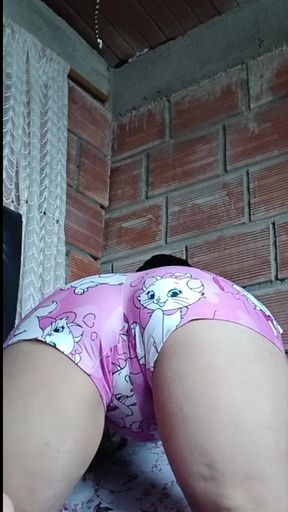 GIRL MASTURBATES IN HER IN-LAWS' ROOM